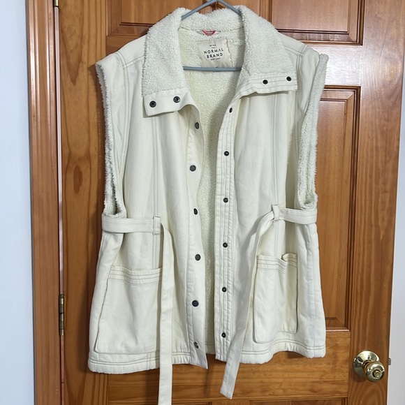 The normal brand utility vest - Picture 6 of 10